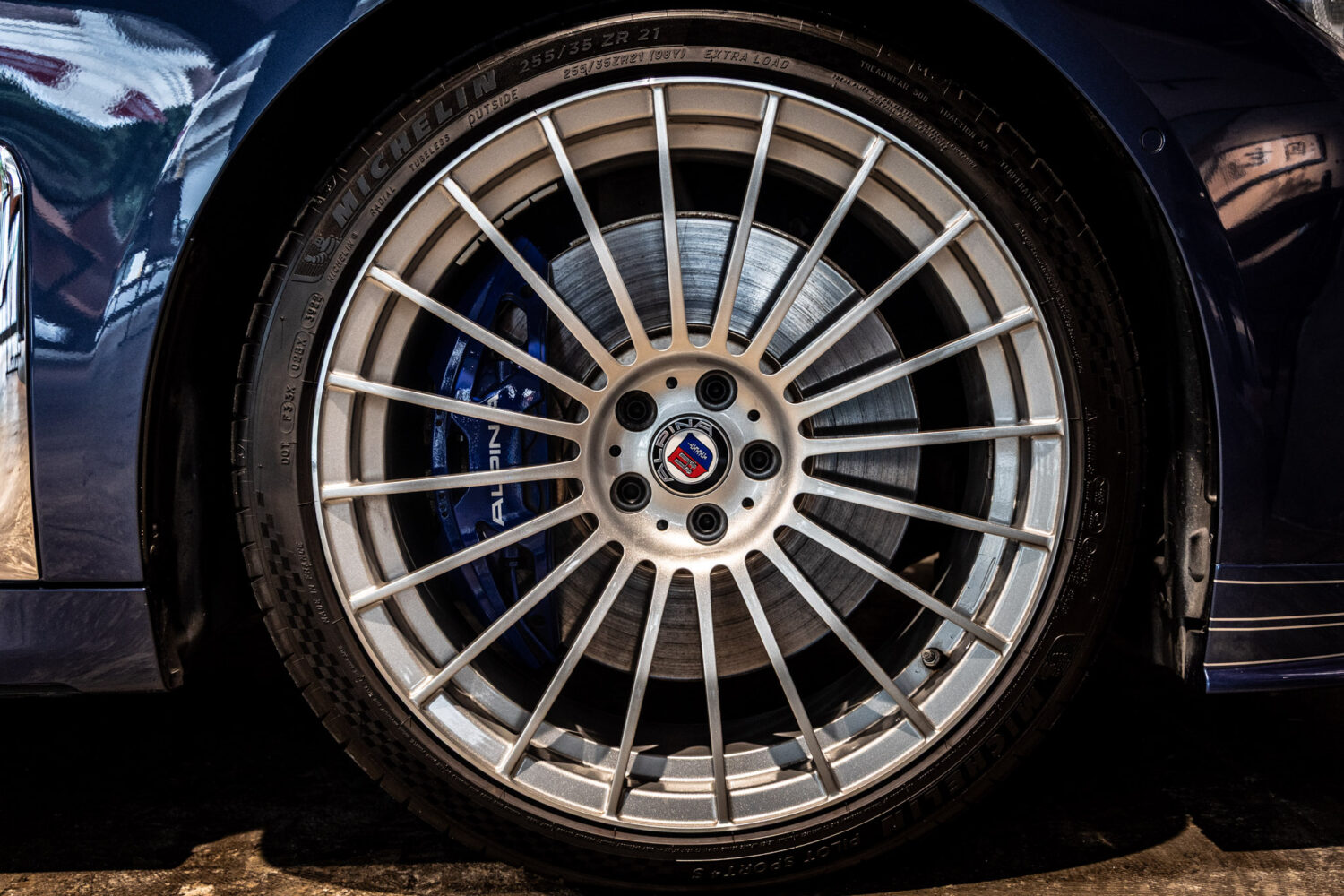 B7ロング アルラット 4WD