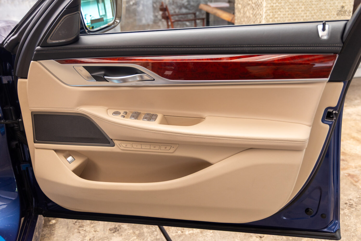 B7ロング アルラット 4WD