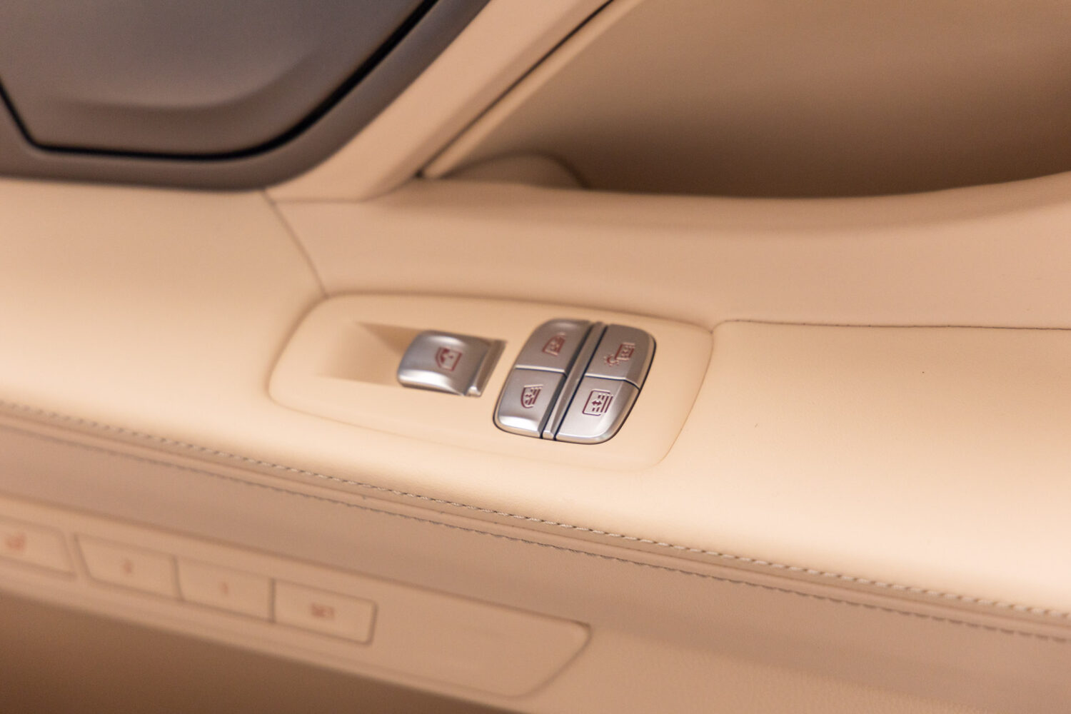 B7ロング アルラット 4WD