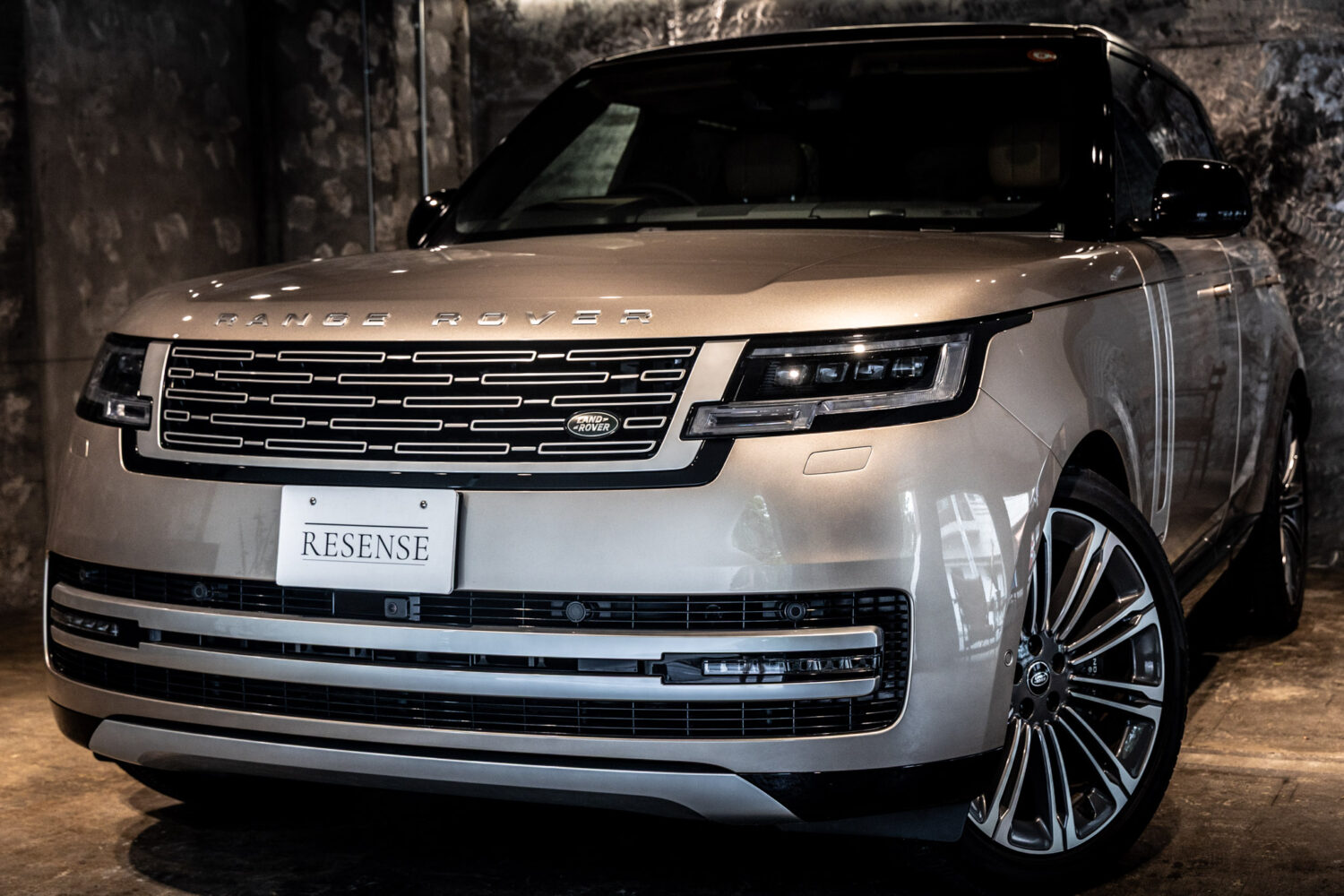 レンジローバー オートバイオグラフィ4.4L P530 SWB 4WD