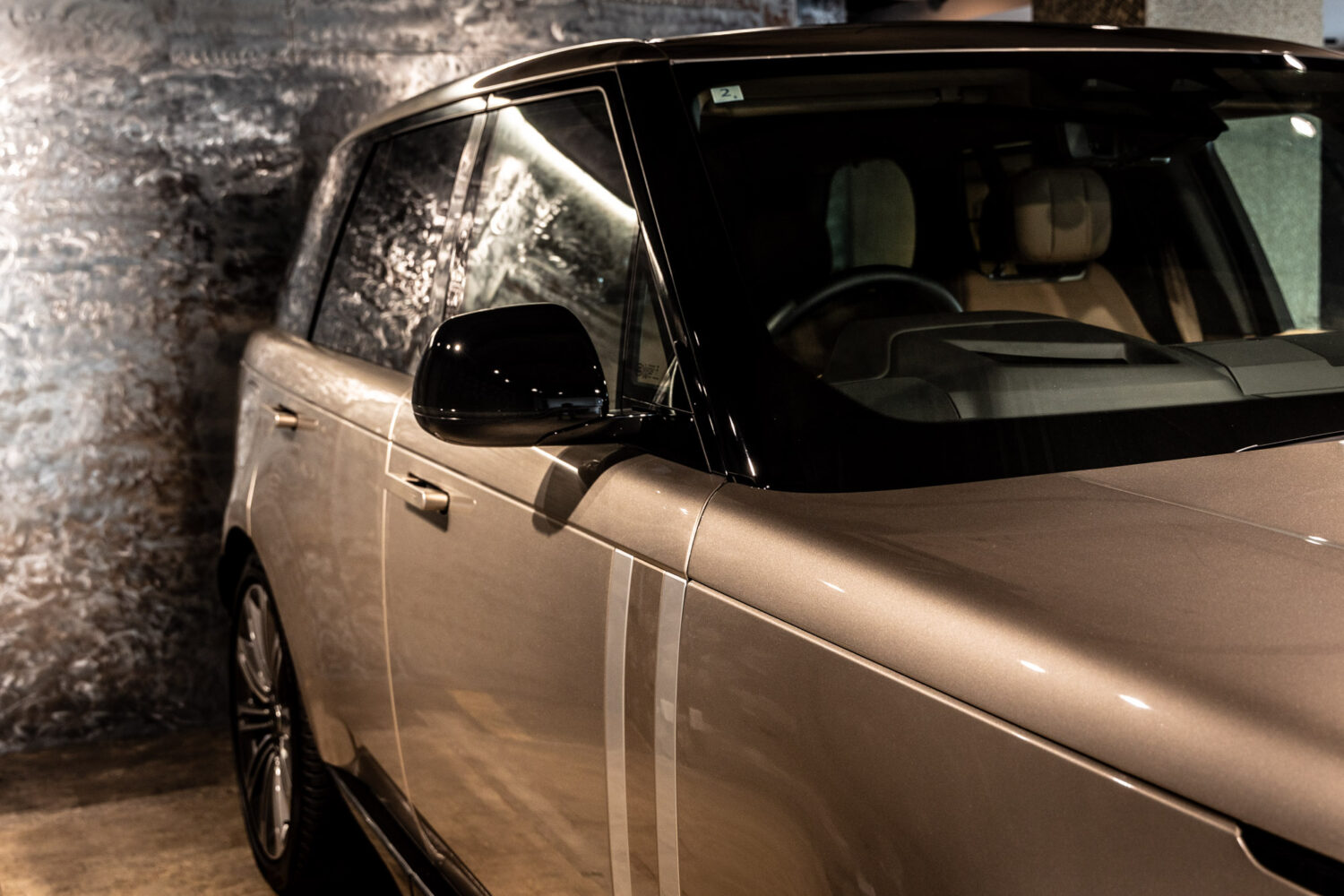 レンジローバー オートバイオグラフィ4.4L P530 SWB 4WD