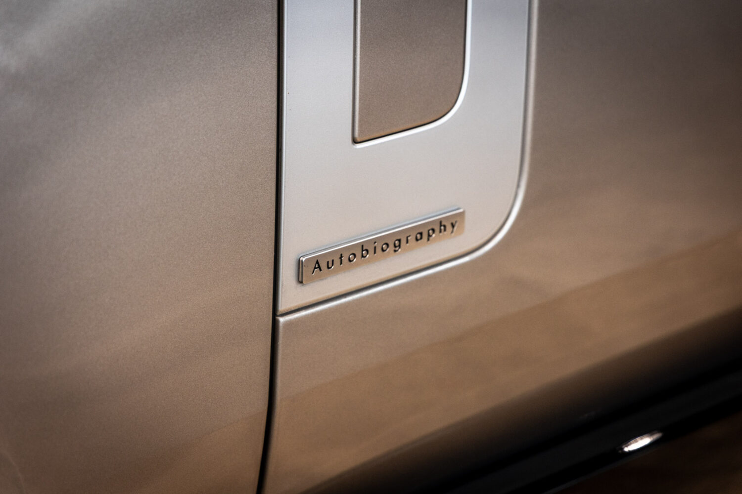 レンジローバー オートバイオグラフィ4.4L P530 SWB 4WD