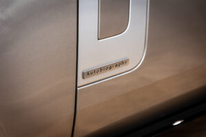 レンジローバー オートバイオグラフィ4.4L P530 SWB 4WD