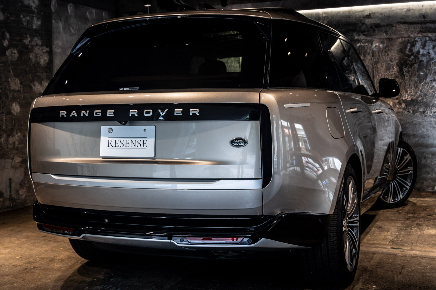 レンジローバー オートバイオグラフィ4.4L P530 SWB 4WD