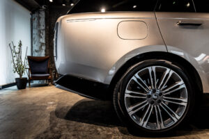 レンジローバー オートバイオグラフィ4.4L P530 SWB 4WD