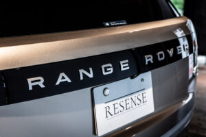 レンジローバー オートバイオグラフィ4.4L P530 SWB 4WD