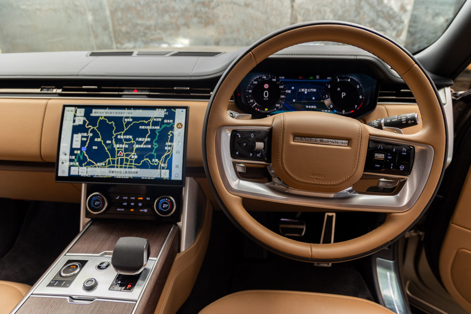 レンジローバー オートバイオグラフィ4.4L P530 SWB 4WD