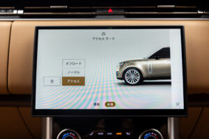 レンジローバー オートバイオグラフィ4.4L P530 SWB 4WD