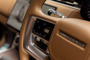 レンジローバー オートバイオグラフィ4.4L P530 SWB 4WD