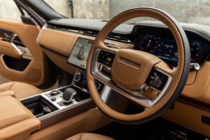 レンジローバー オートバイオグラフィ4.4L P530 SWB 4WD