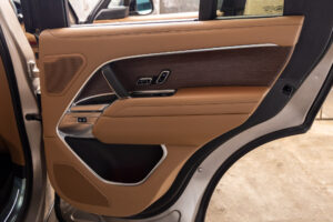 レンジローバー オートバイオグラフィ4.4L P530 SWB 4WD