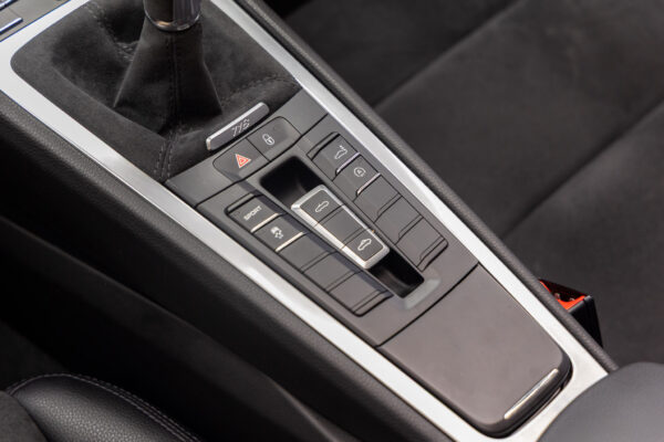 718ボクスター 2.0 6MT