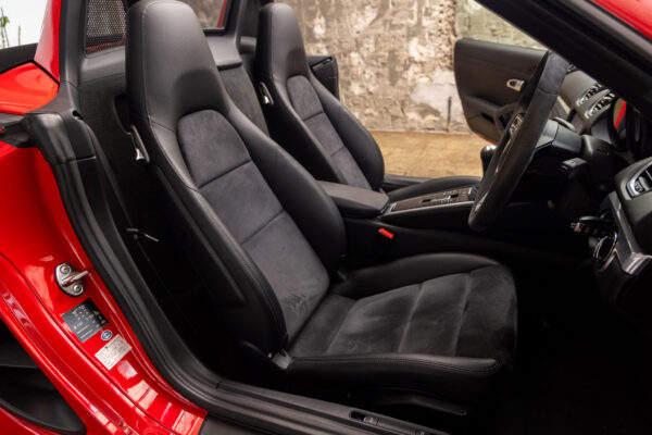 718ボクスター 2.0 6MT