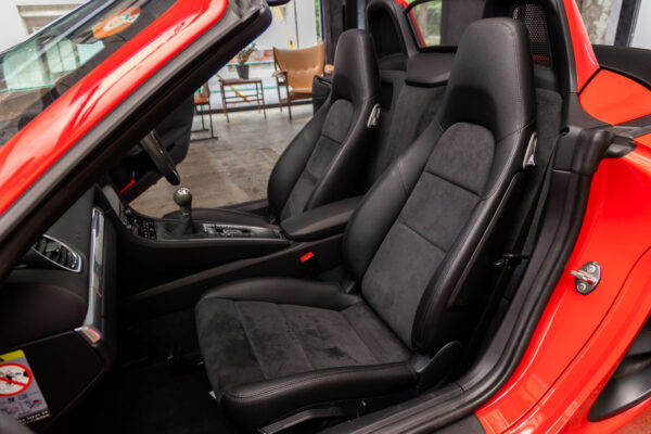 718ボクスター 2.0 6MT