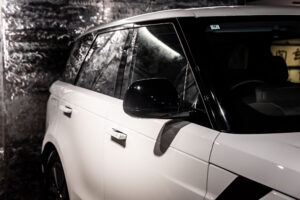 レンジローバースポーツ S 3.0L D300 ディーゼル 4WD