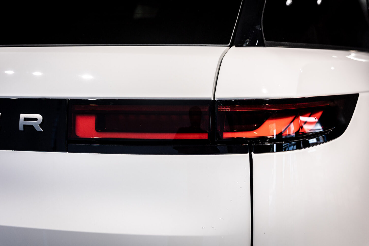 レンジローバースポーツ S 3.0L D300 ディーゼル 4WD