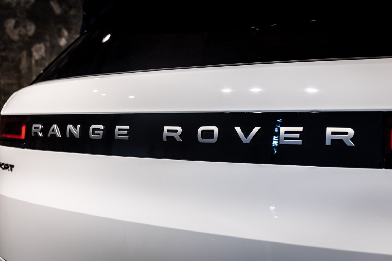 レンジローバースポーツ S 3.0L D300 ディーゼル 4WD