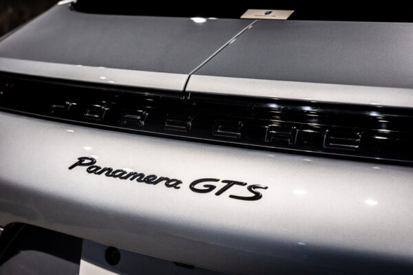 パナメーラ GTS PDK 4WD