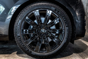 レンジローバー オートバイオグラフィ 3.0L P550e SWB 4WD