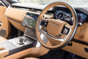 レンジローバー オートバイオグラフィ 3.0L P550e SWB 4WD