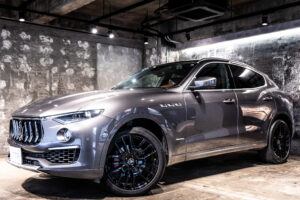 レヴァンテ グランルッソ 4WD 左H