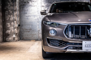 レヴァンテ グランルッソ 4WD 左H