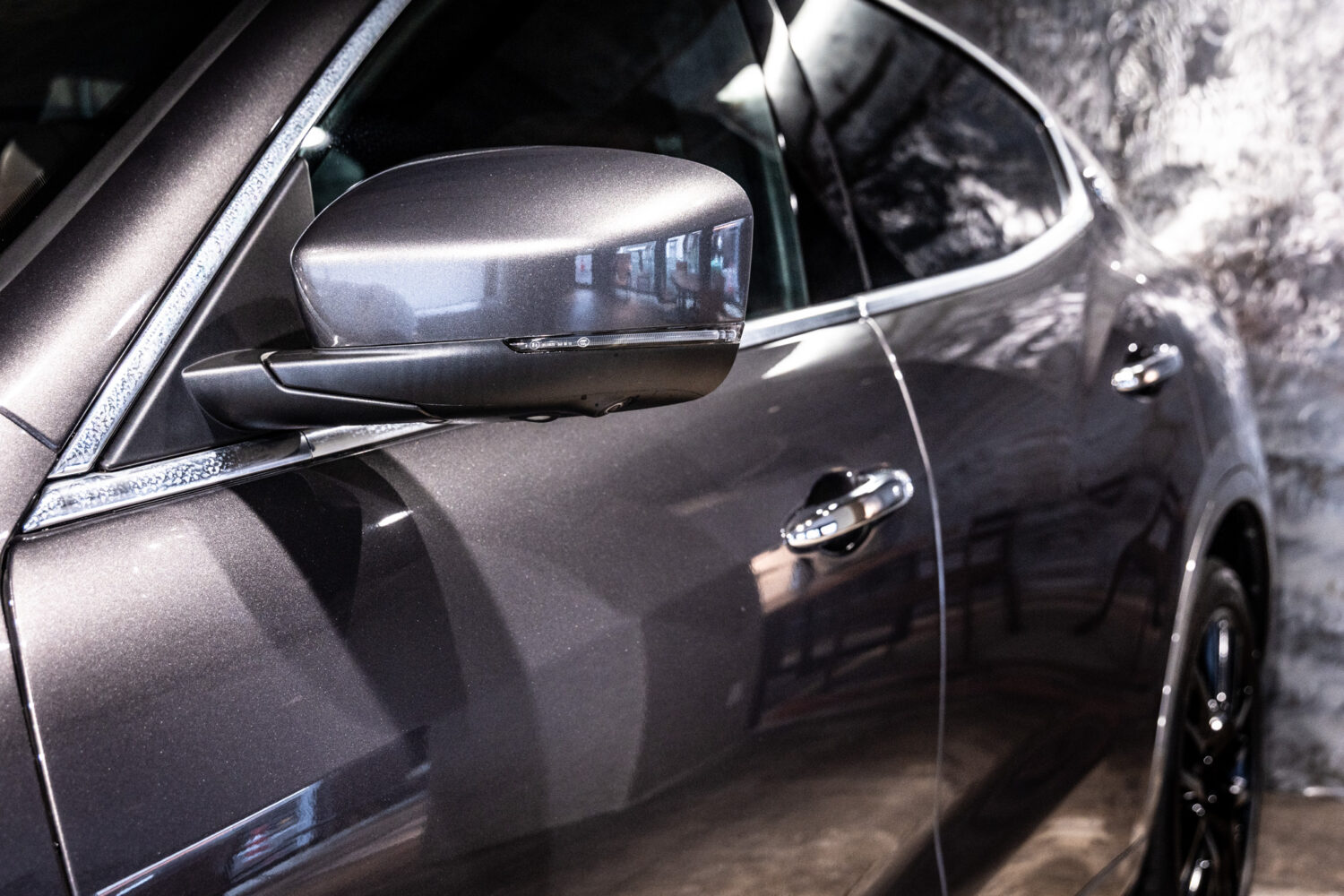 レヴァンテ グランルッソ 4WD 左H