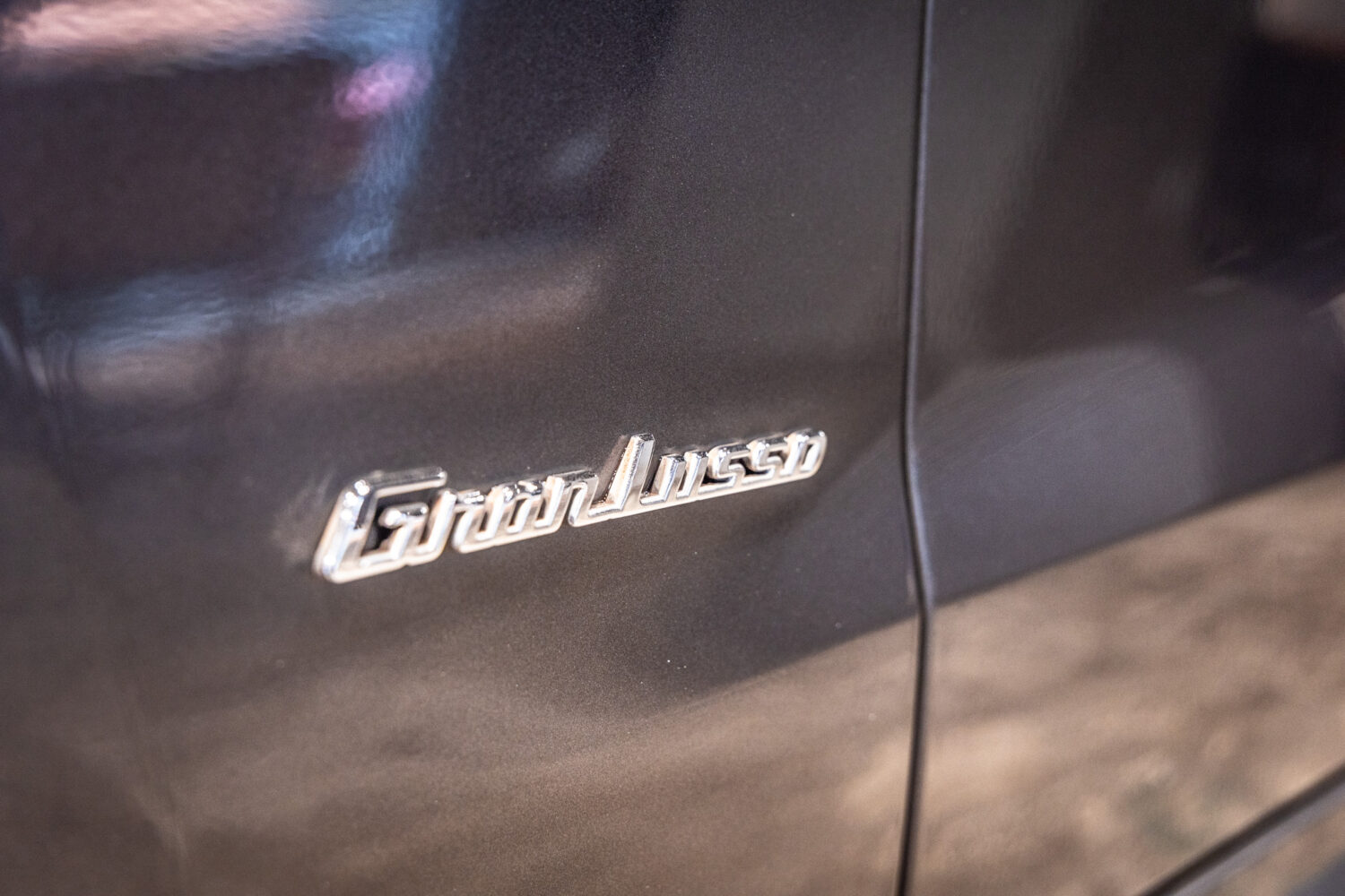 レヴァンテ グランルッソ 4WD 左H