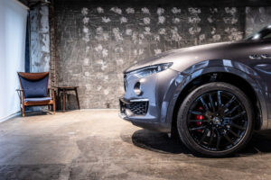 レヴァンテ グランルッソ 4WD 左H