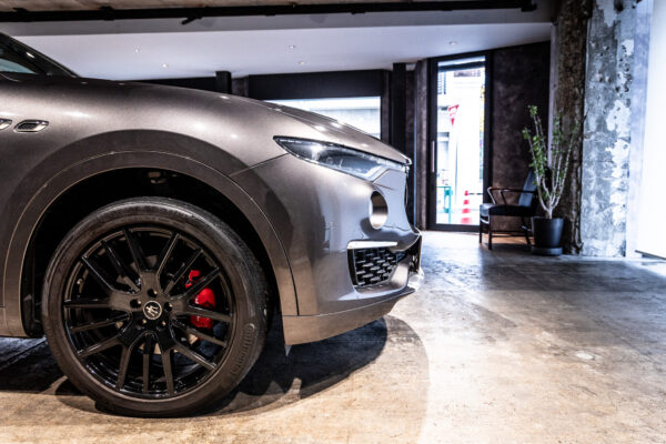 レヴァンテ グランルッソ 4WD 左H