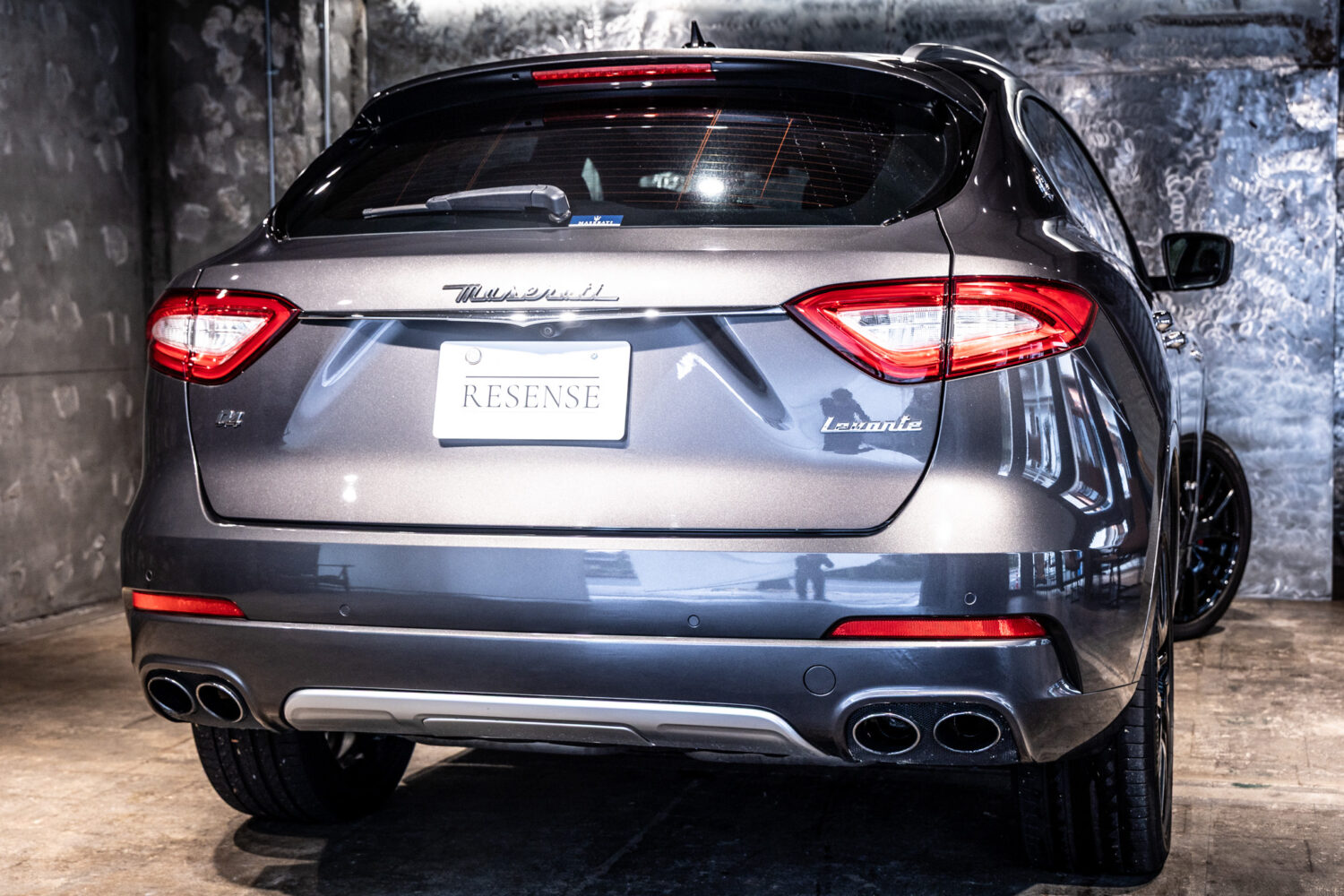 レヴァンテ グランルッソ 4WD 左H