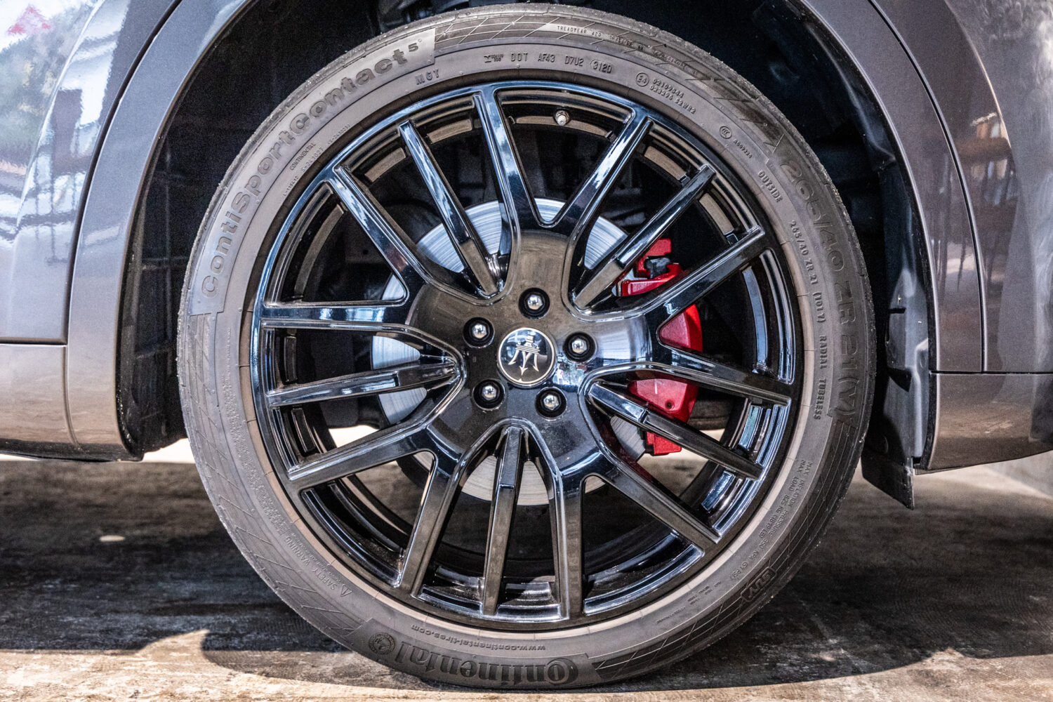 レヴァンテ グランルッソ 4WD 左H