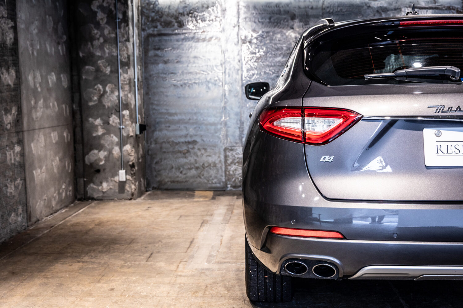 レヴァンテ グランルッソ 4WD 左H