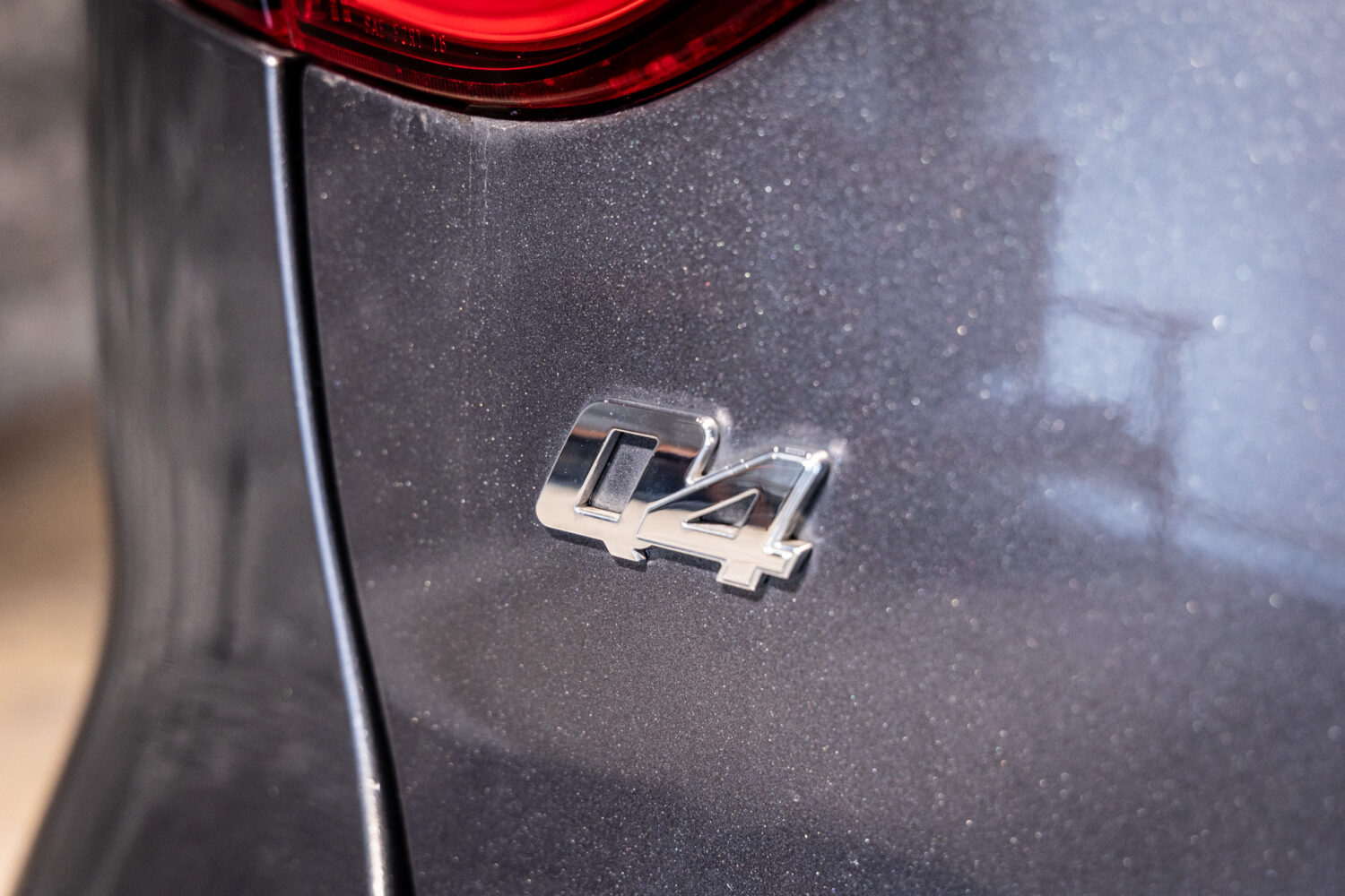 レヴァンテ グランルッソ 4WD 左H