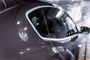 レヴァンテ グランルッソ 4WD 左H