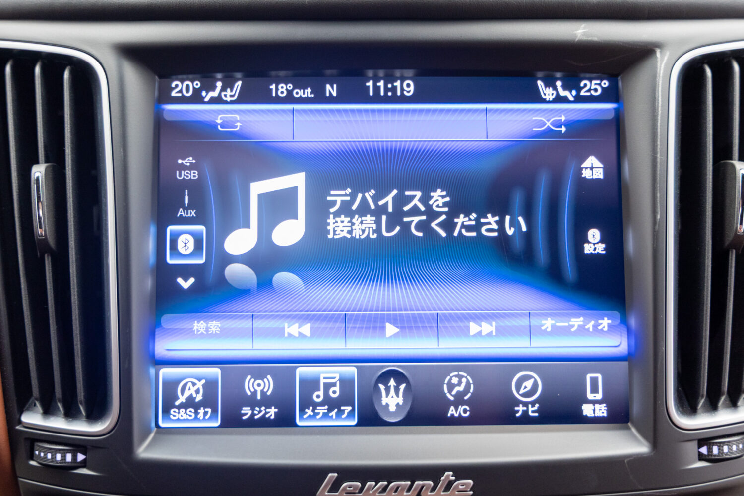 レヴァンテ グランルッソ 4WD 左H