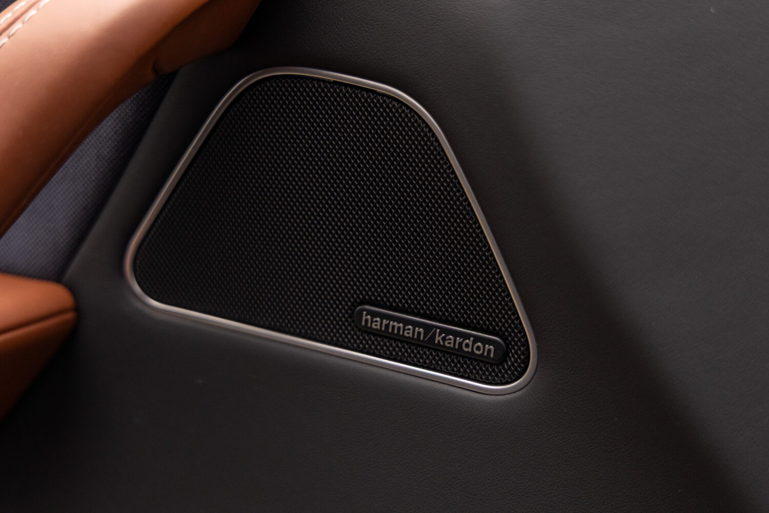 レヴァンテ グランルッソ 4WD 左H