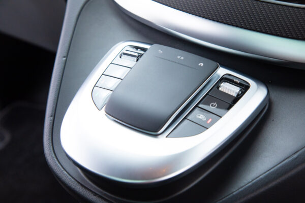 Vクラス V220 d アバンギャルド ロング AMGライン ディーゼルターボ