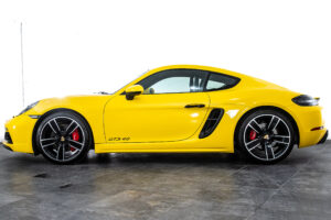 ポルシェ 718ケイマン GTS 4.0 PDK