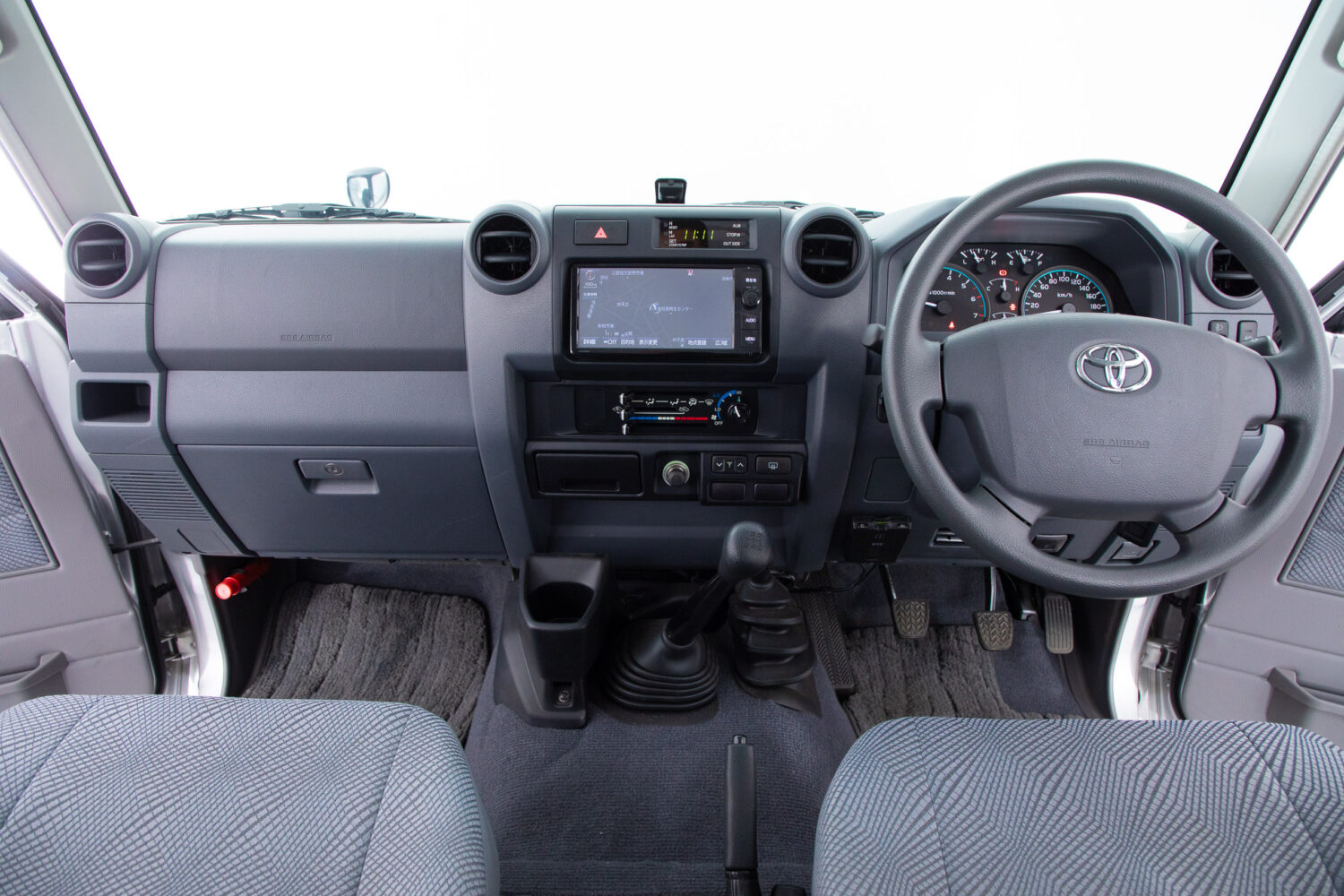ランドクルーザー70 4.0 4WD