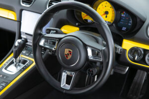 ポルシェ 718ケイマン GTS 4.0 PDK
