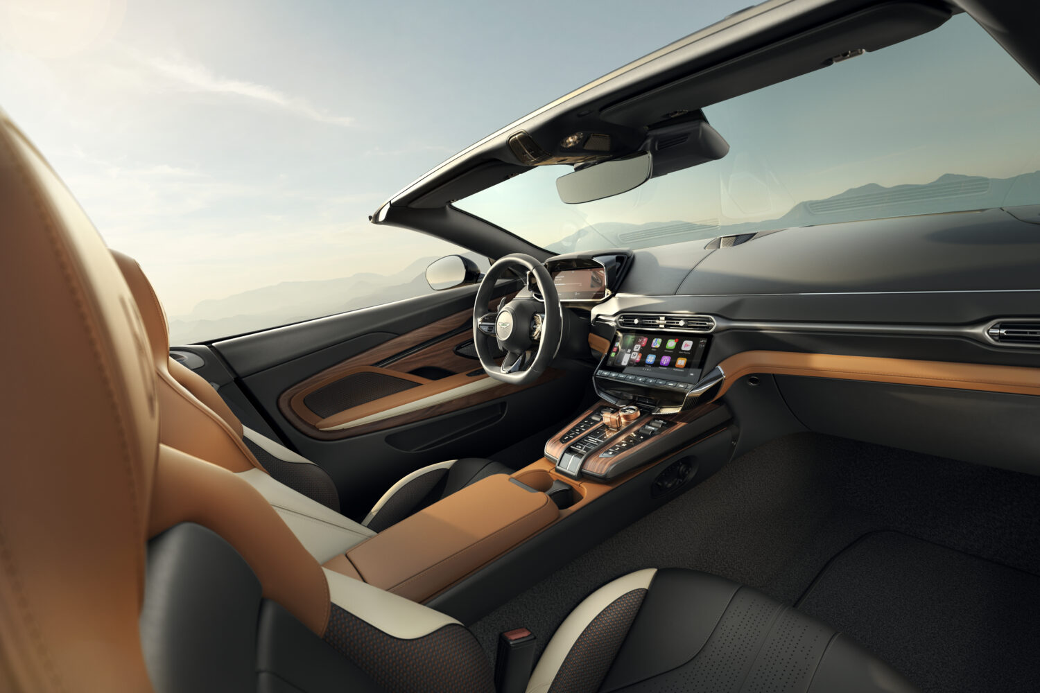 アストン・マーティン・ヴァンキッシュ/DB12　ヴォランテ60周年エディション登場