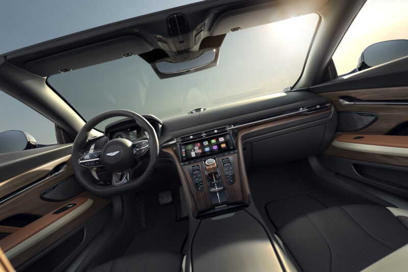 アストン・マーティン・ヴァンキッシュ/DB12　ヴォランテ60周年エディション登場