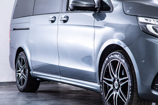 Vクラス V220 d アバンギャルド ロング AMGライン ディーゼルターボ