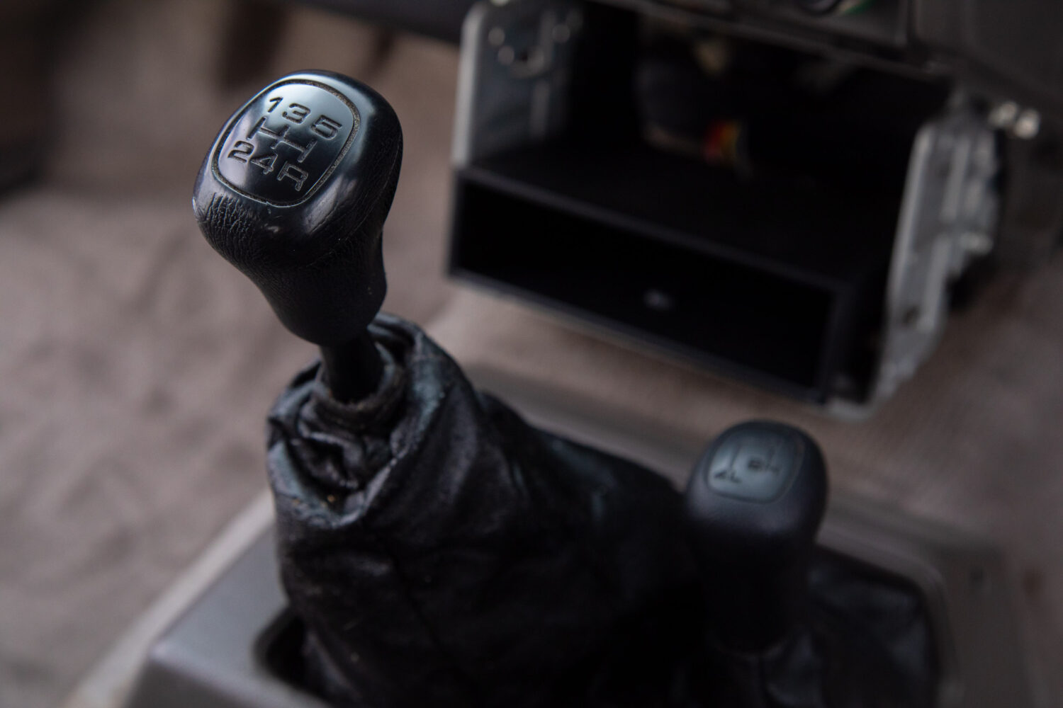 ミュー 2.8 メタルトップ ディーゼルターボ 4WD