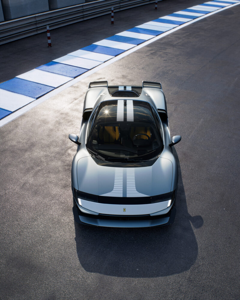 フェラーリ849テスタロッサ/スパイダー　70年に及ぶフェラーリヘリテージを象徴