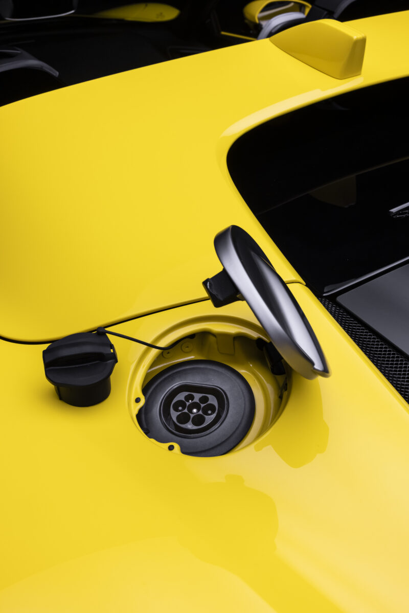 フェラーリ849テスタロッサ/スパイダー　70年に及ぶフェラーリヘリテージを象徴