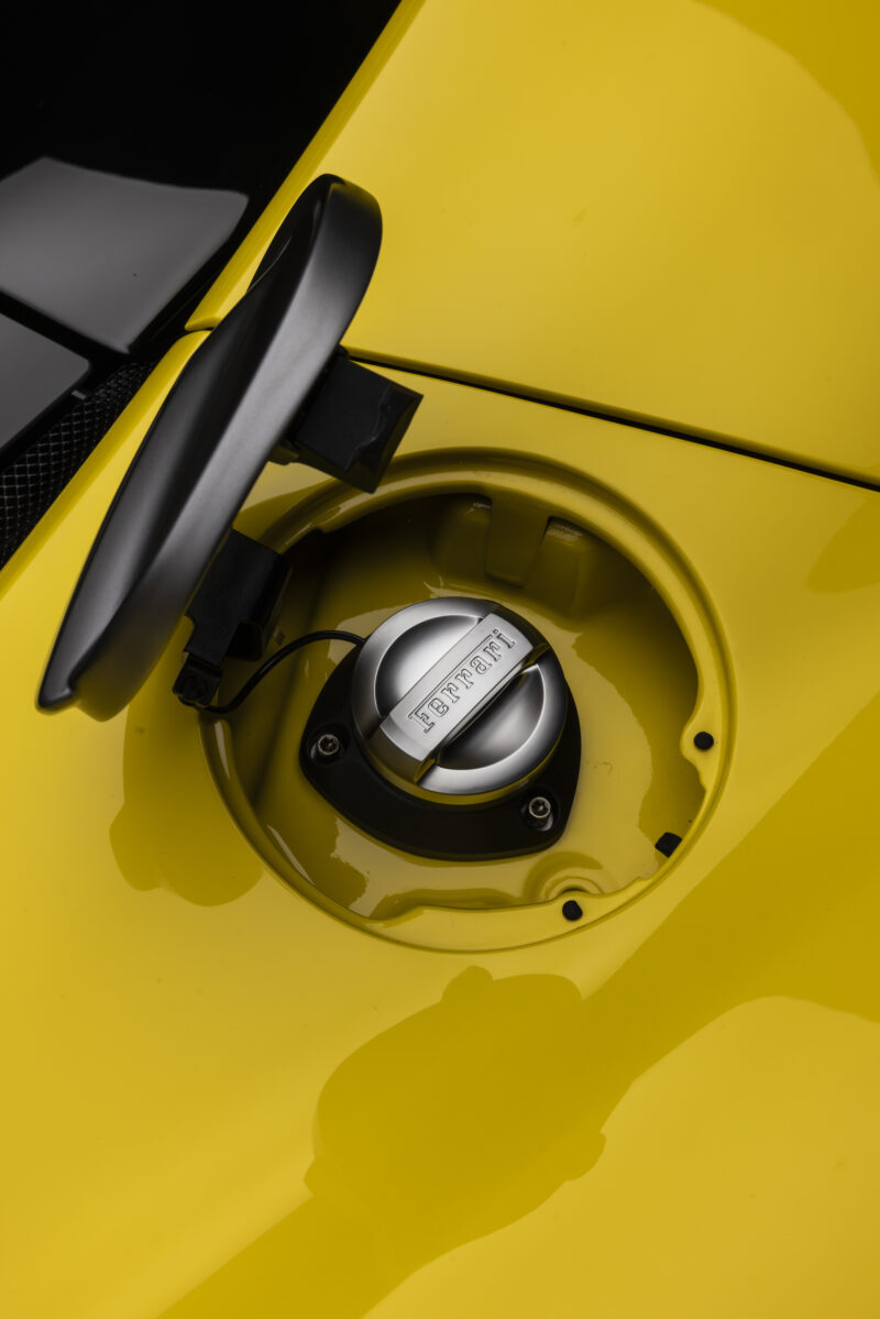 フェラーリ849テスタロッサ/スパイダー　70年に及ぶフェラーリヘリテージを象徴