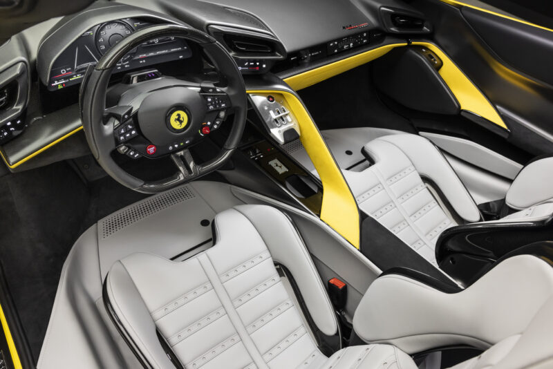 フェラーリ849テスタロッサ/スパイダー　70年に及ぶフェラーリヘリテージを象徴