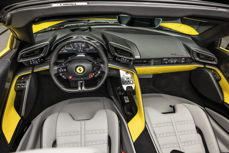 フェラーリ849テスタロッサ/スパイダー　70年に及ぶフェラーリヘリテージを象徴